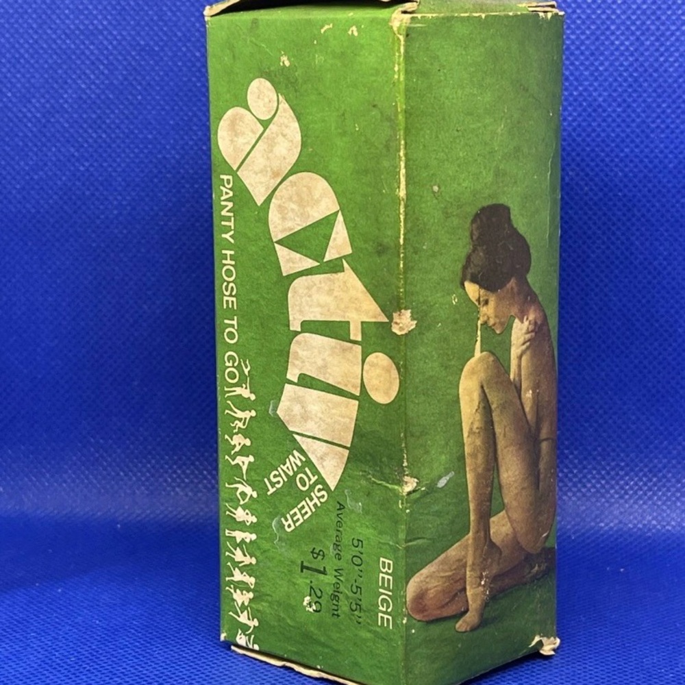 Activ VTG 60s Wom 5’-5’3” NIP/NOS BEIGE Sheer Pantyhose Cool Graphics Mod Go-Go